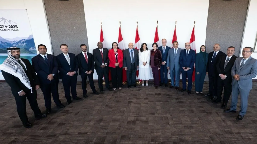 Canada’s Foreign Affairs Minister Convenes Arab Diplomatic Corps to Discuss Middle East Peace Efforts